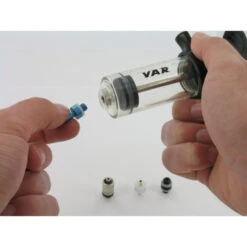 Kit De Purge Var FR-31000 Huile Minérale -Magasin De Vtt Spécialisé kit de purge var fr 31000 huile minerale 3